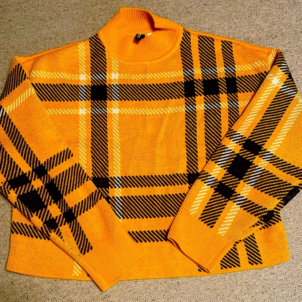 H&M plaid sweater.